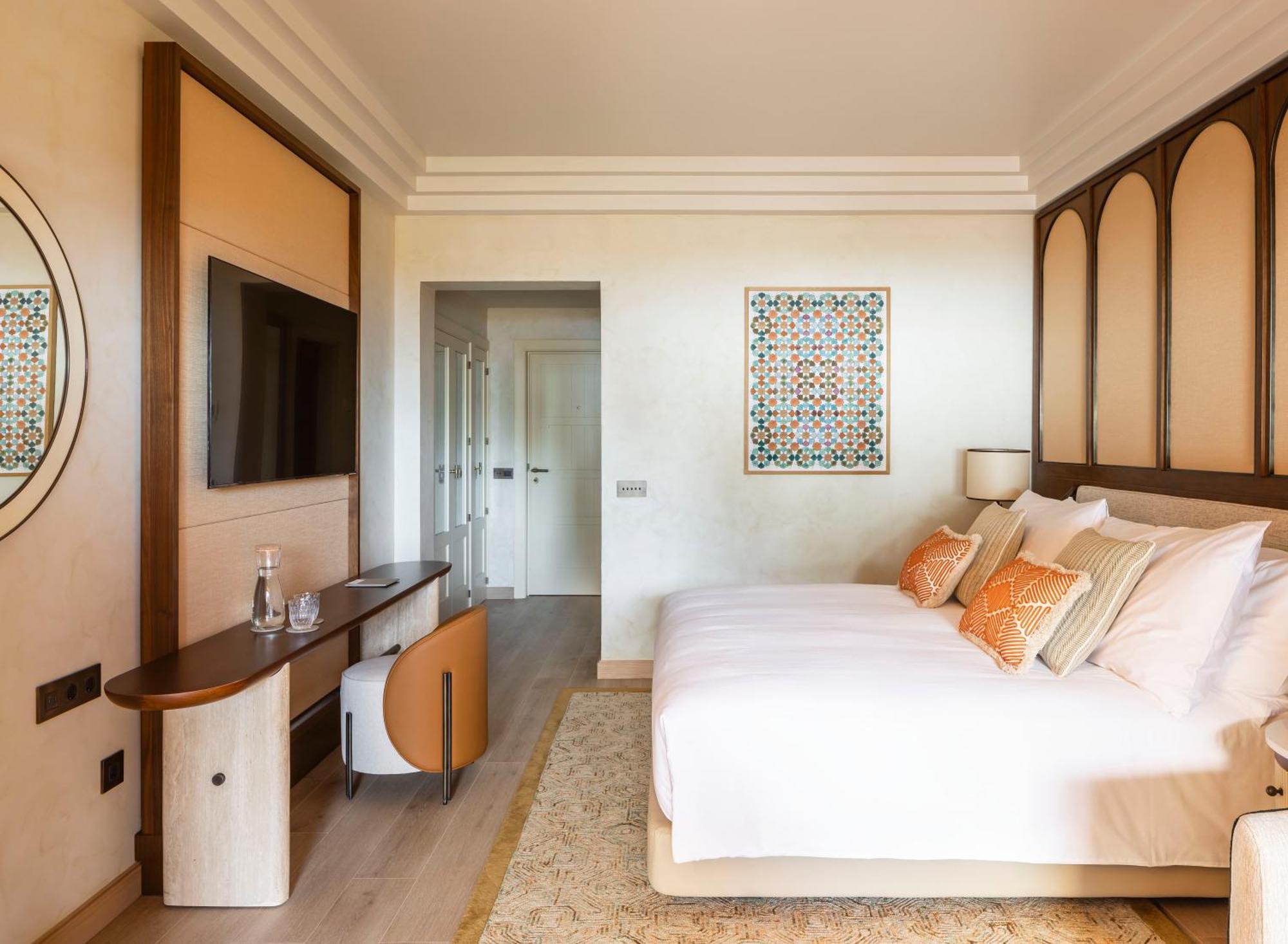 Gran & Club Hotel 5*